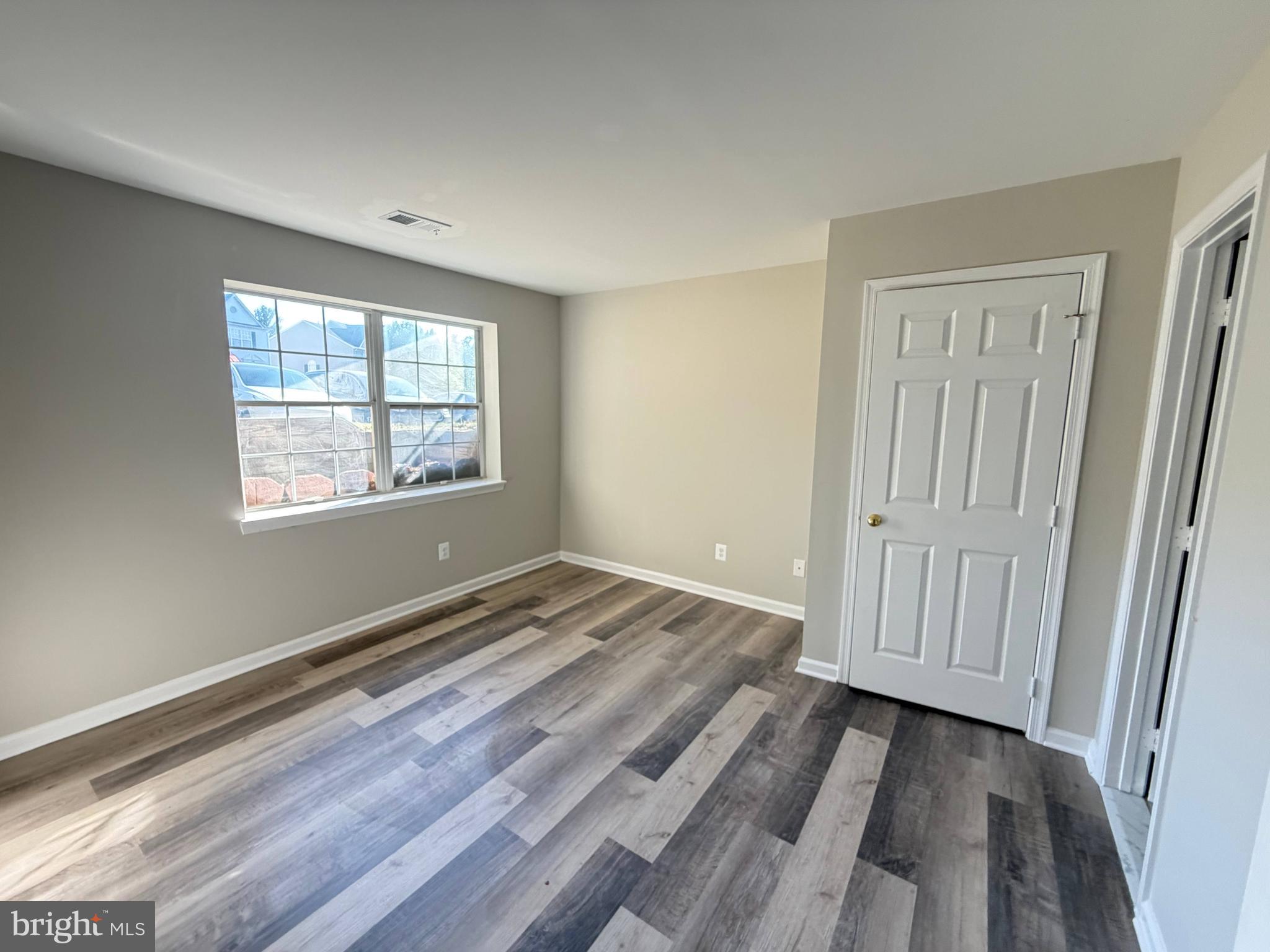 MONTCLAIR MEWS - Residential