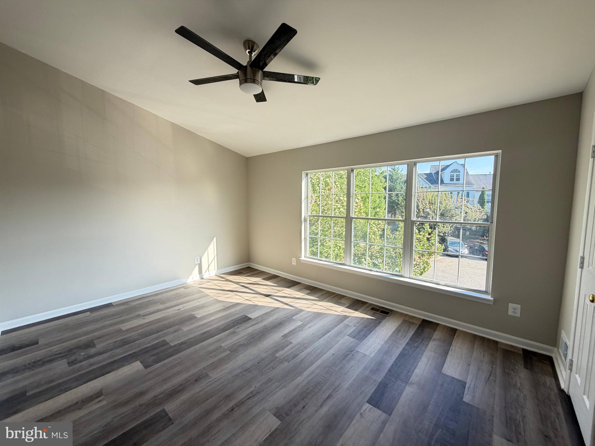 MONTCLAIR MEWS - Residential