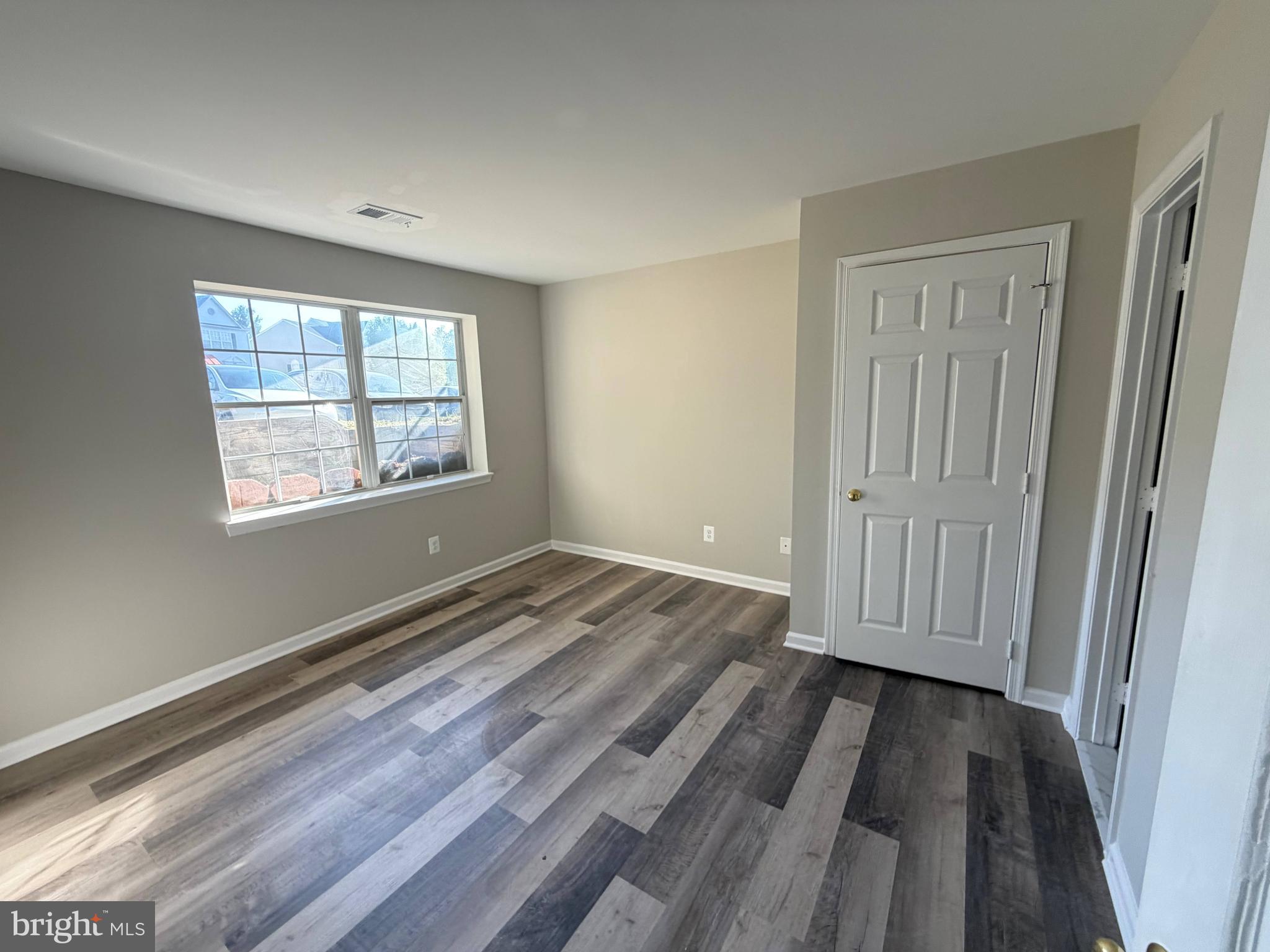 MONTCLAIR MEWS - Residential