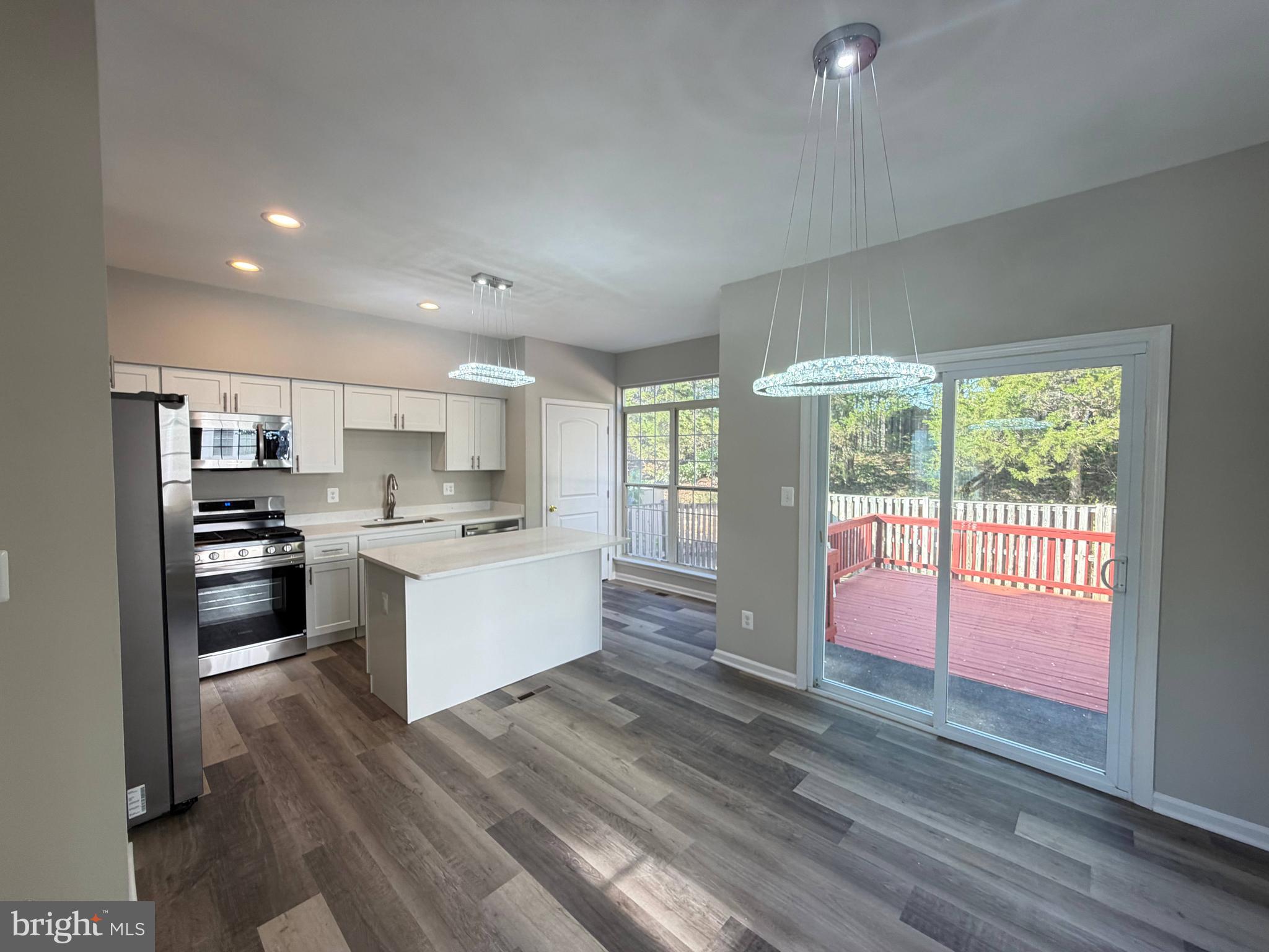 MONTCLAIR MEWS - Residential