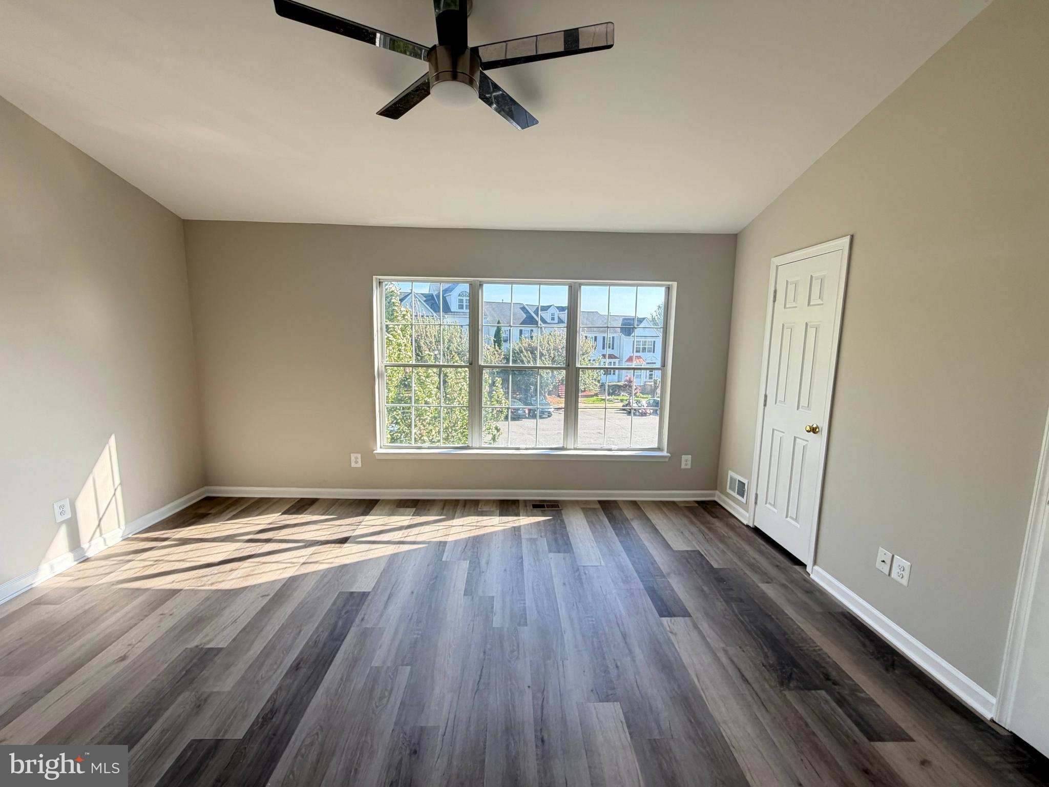 MONTCLAIR MEWS - Residential