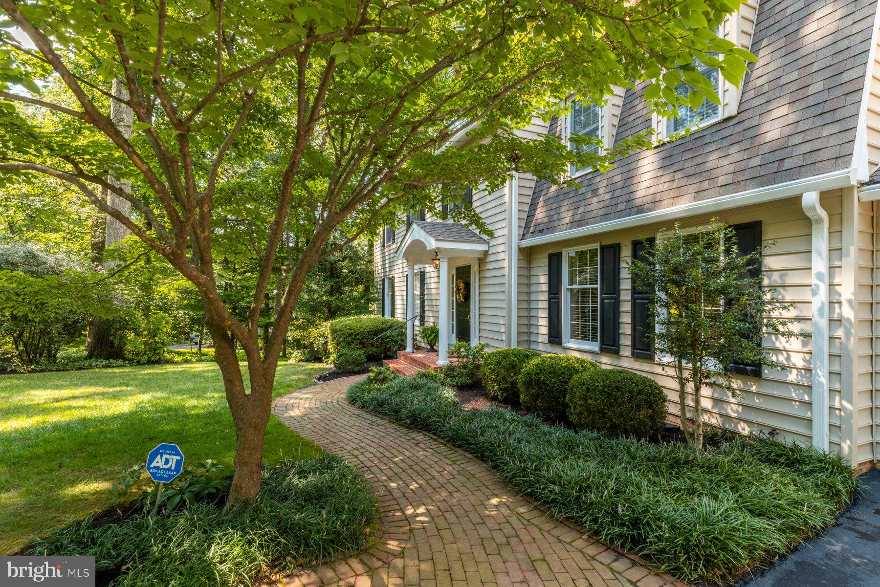 4018 HOLLY KNOLL DRIVE