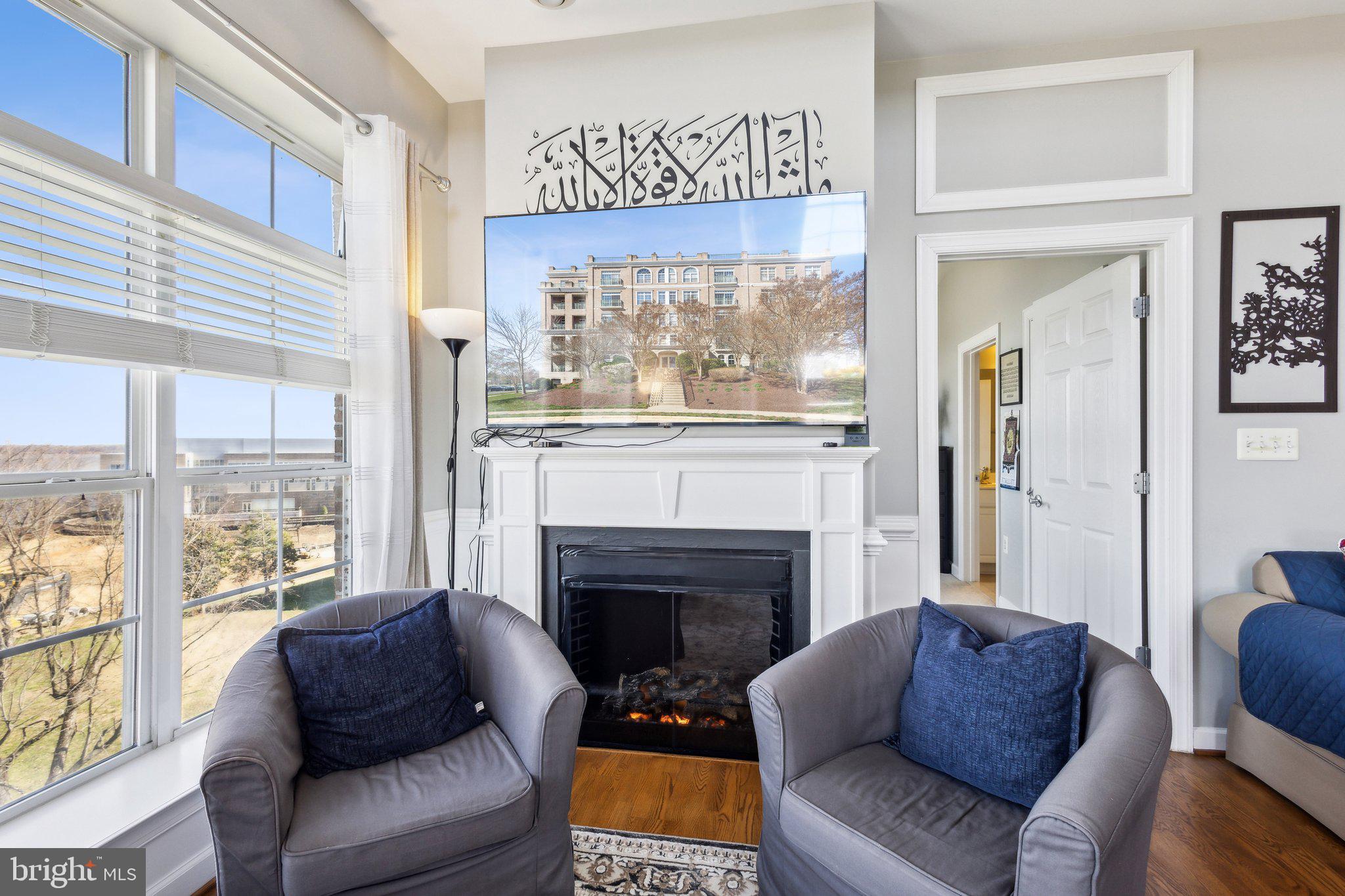 820 BELMONT BAY DRIVE 405