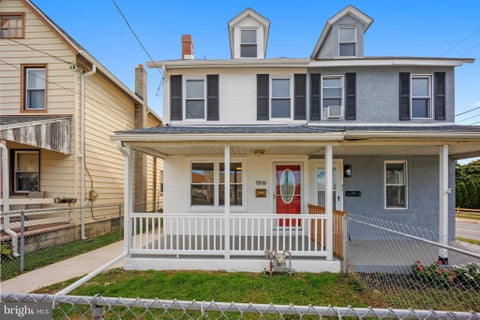 Photo of 19 W 9th Street, MARCUS HOOK, PA 19061 (MLS # PADE2124714)