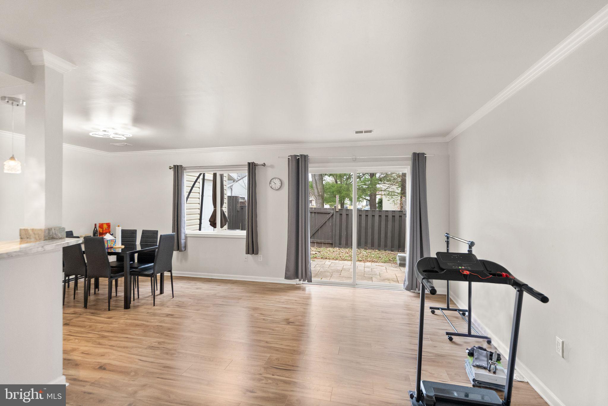 SUGARLAND RUN - Residential