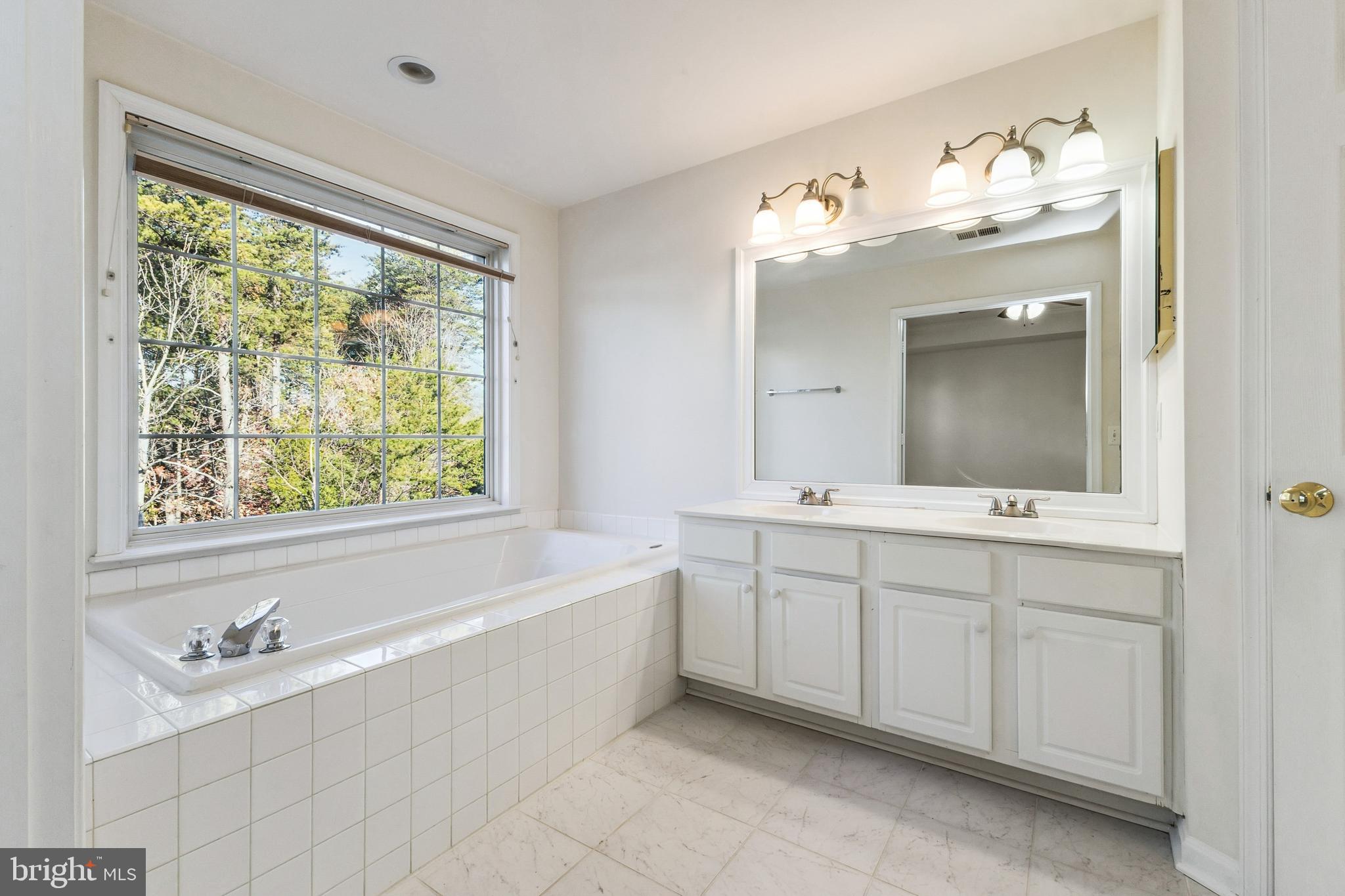 OAKMILL - Residential