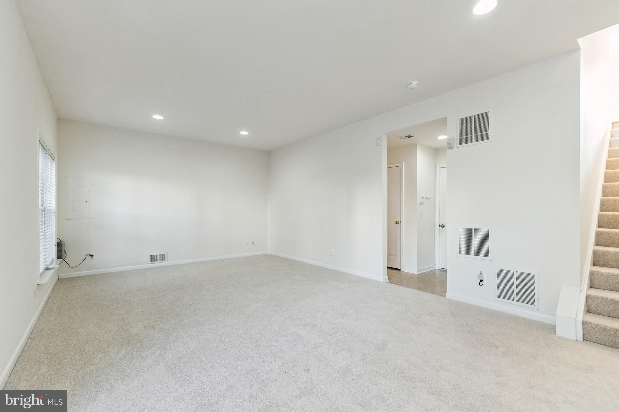 OAKMILL - Residential