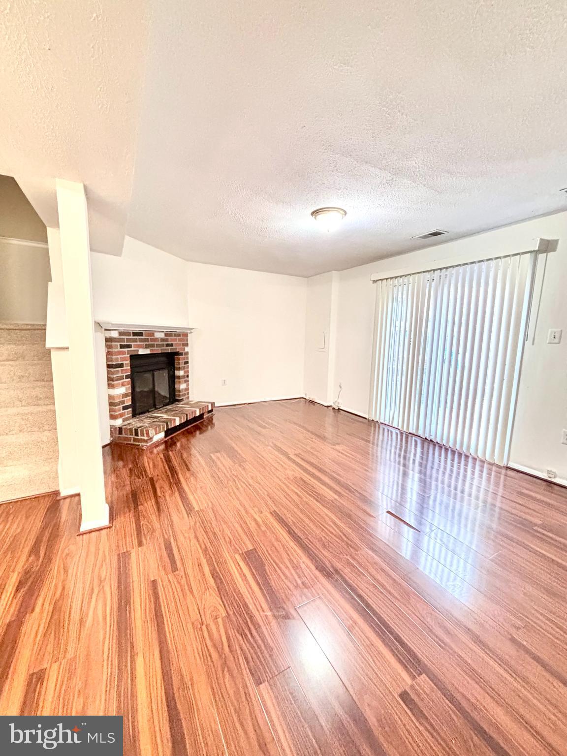 HILLSIDE LANDING - Residential Lease