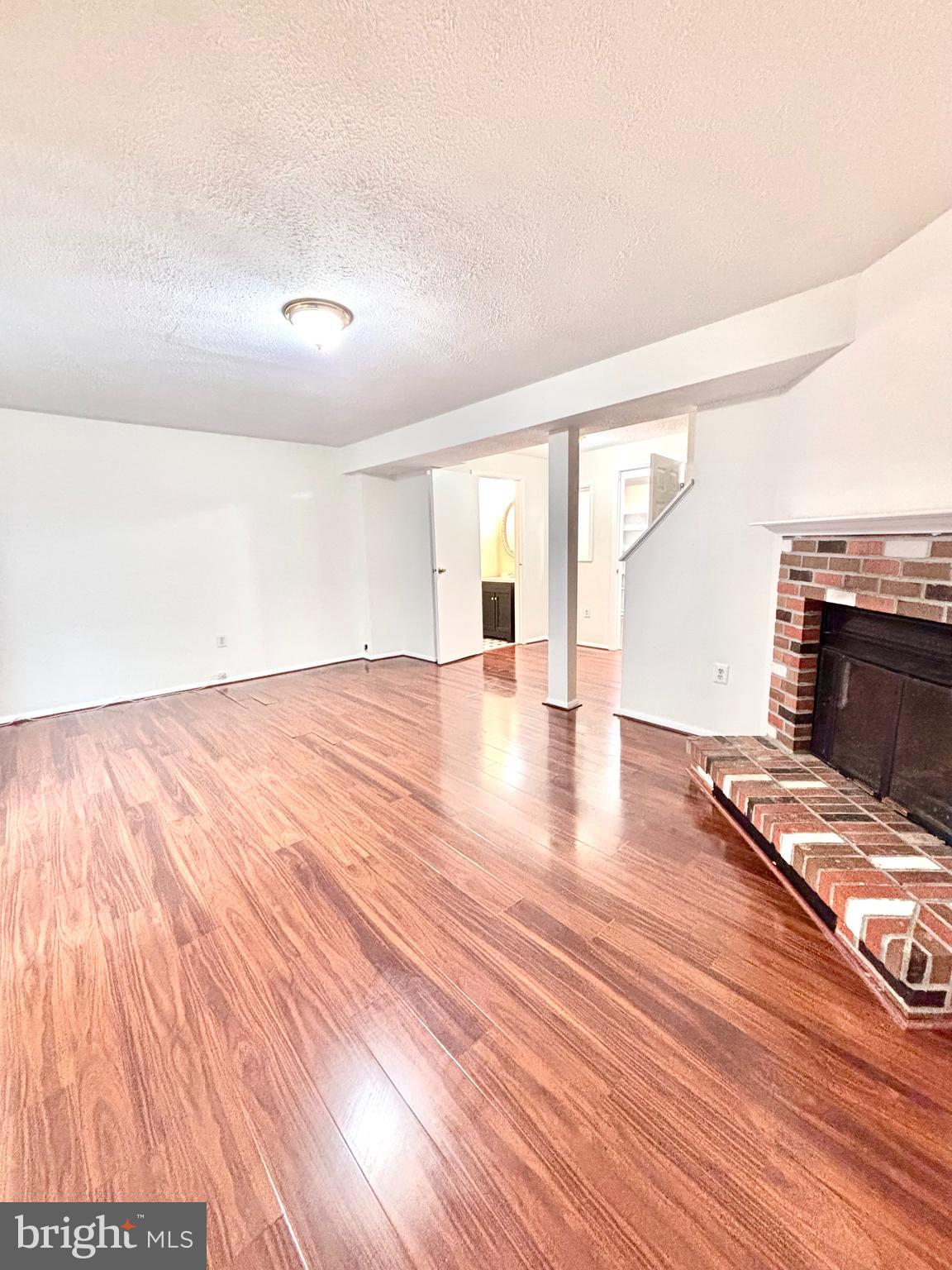 HILLSIDE LANDING - Residential Lease