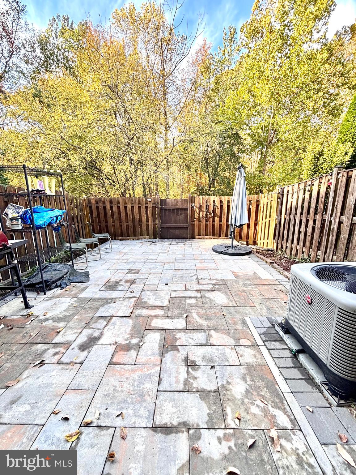 HILLSIDE LANDING - Residential Lease