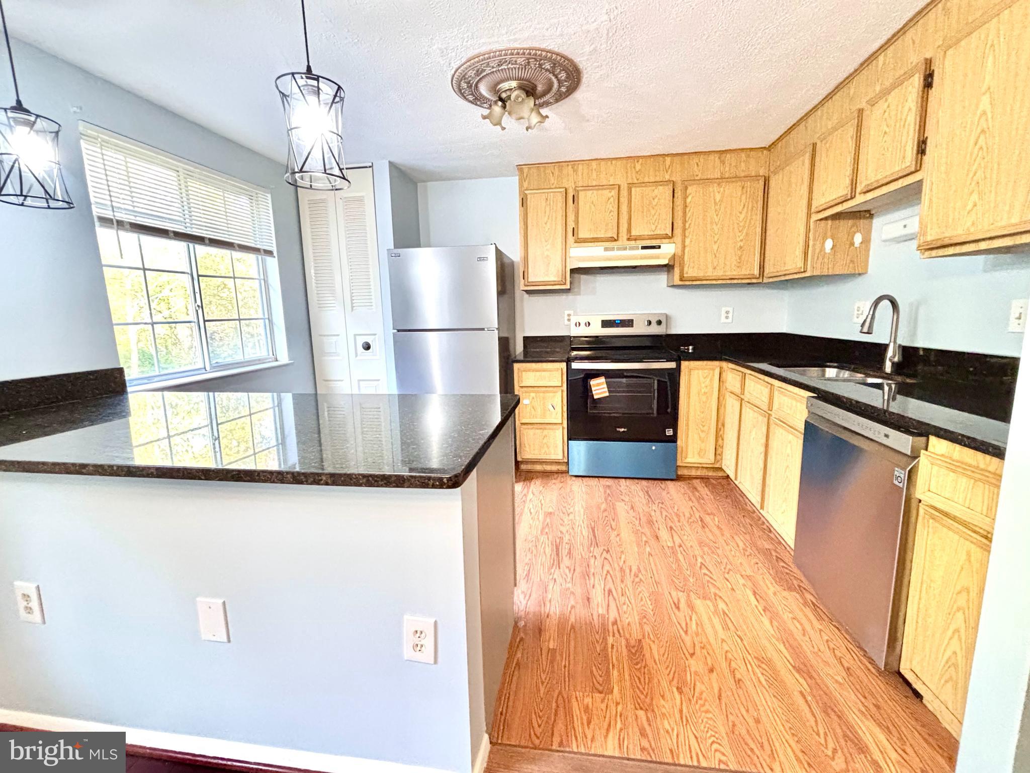 HILLSIDE LANDING - Residential Lease