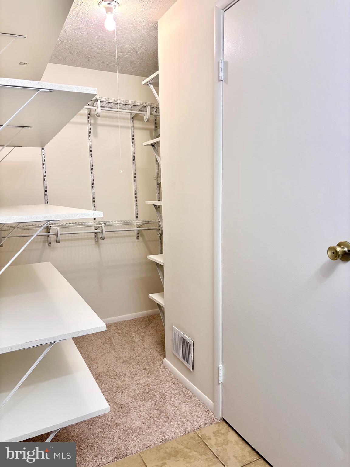 HILLSIDE LANDING - Residential Lease