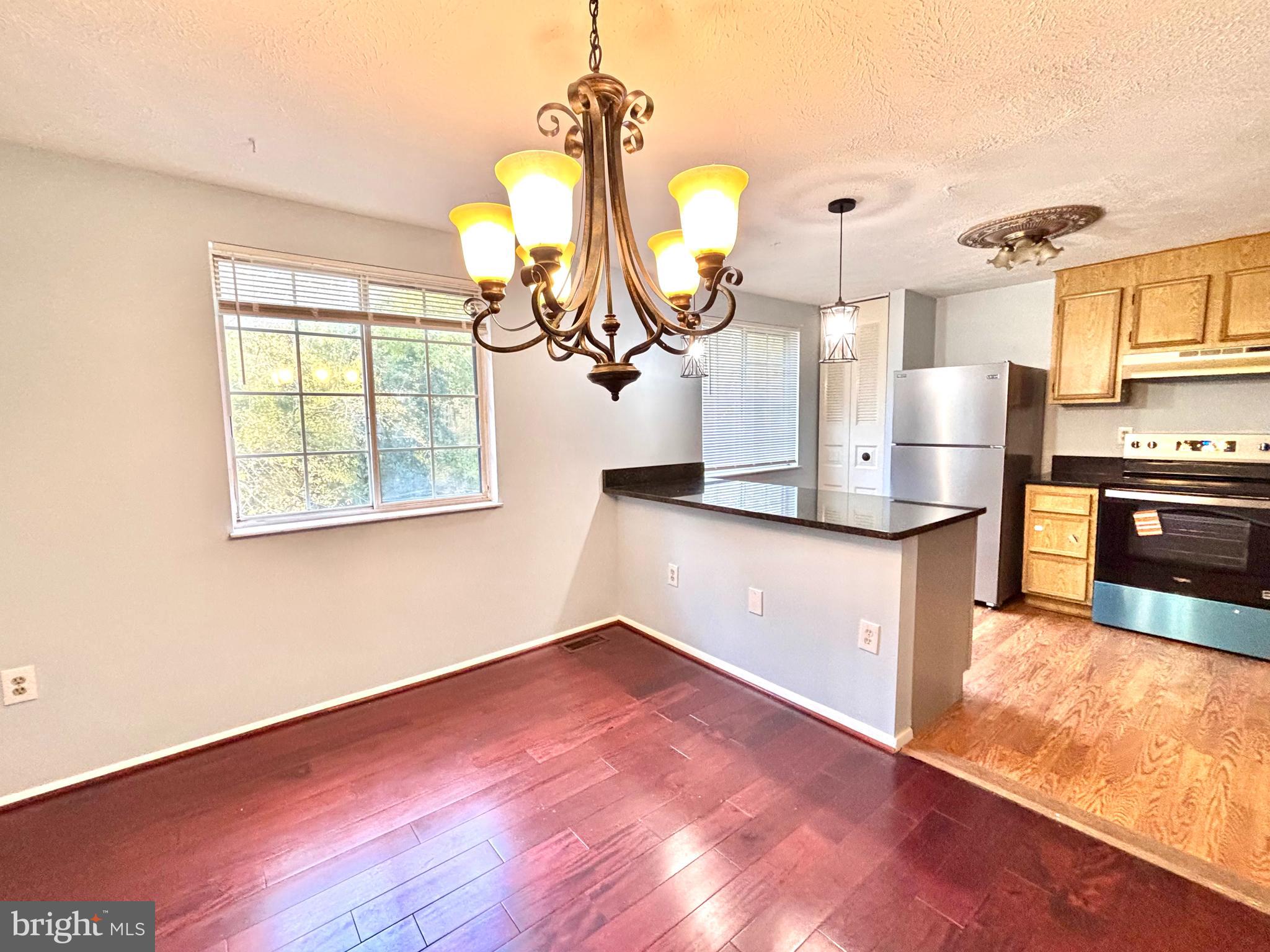 HILLSIDE LANDING - Residential Lease