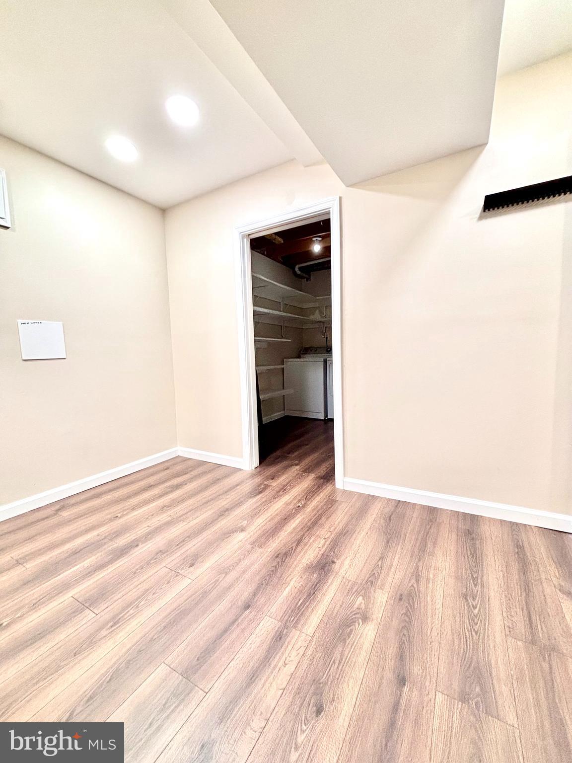 HILLSIDE LANDING - Residential Lease