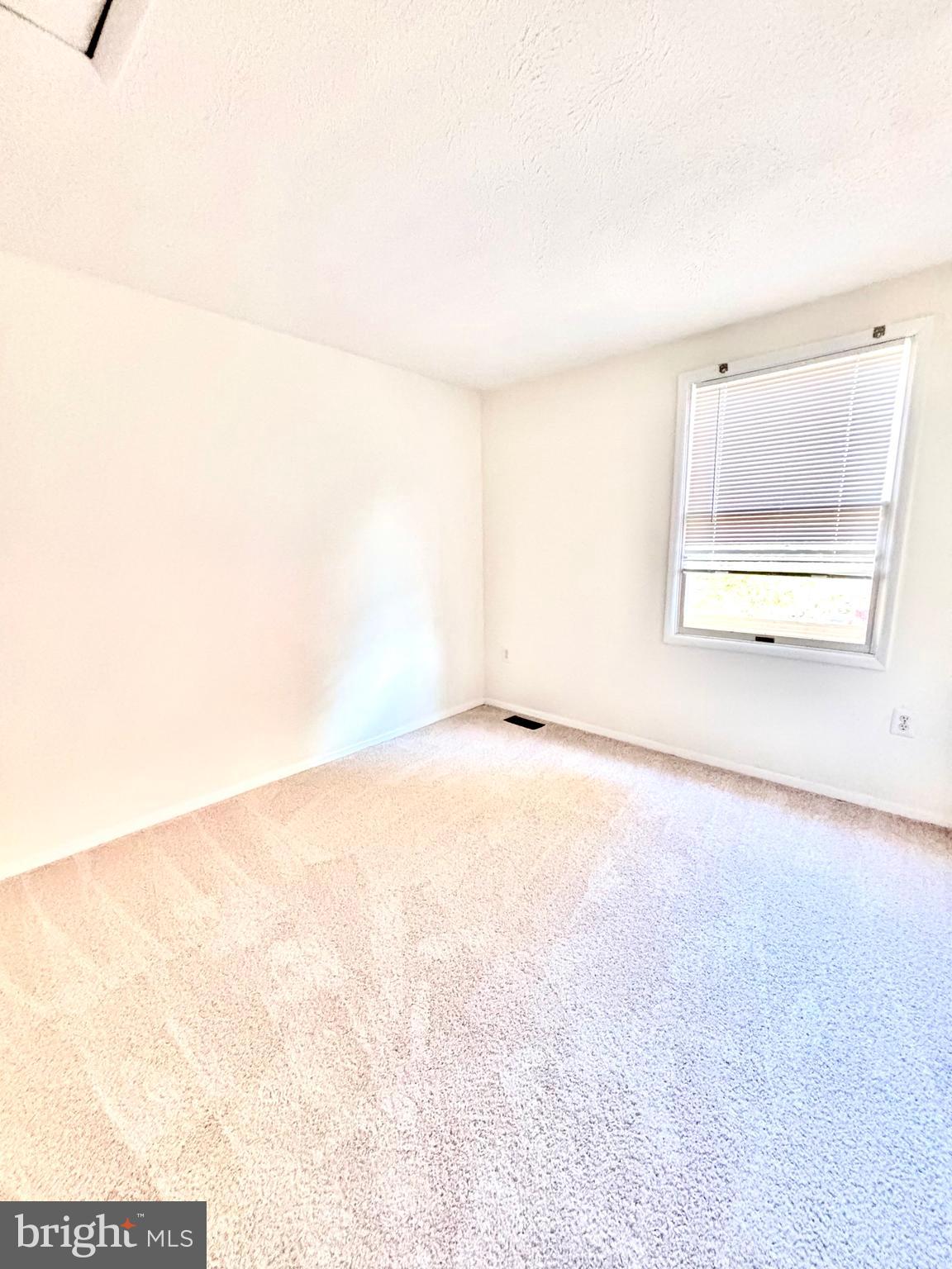 HILLSIDE LANDING - Residential Lease