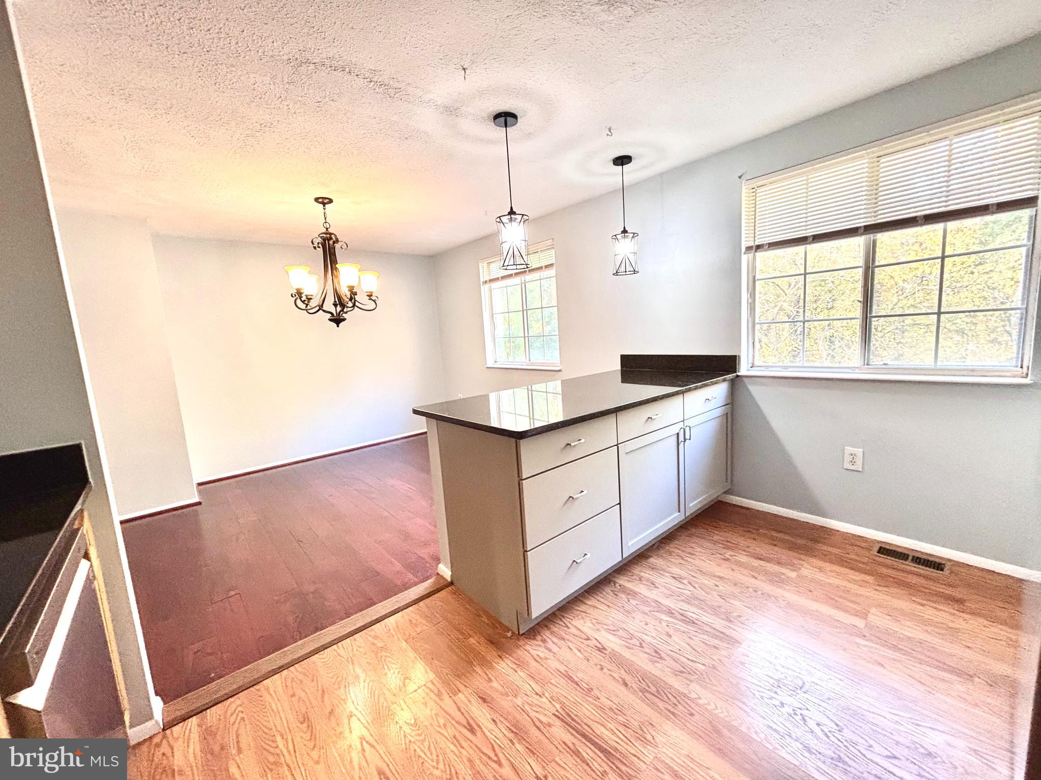 HILLSIDE LANDING - Residential Lease