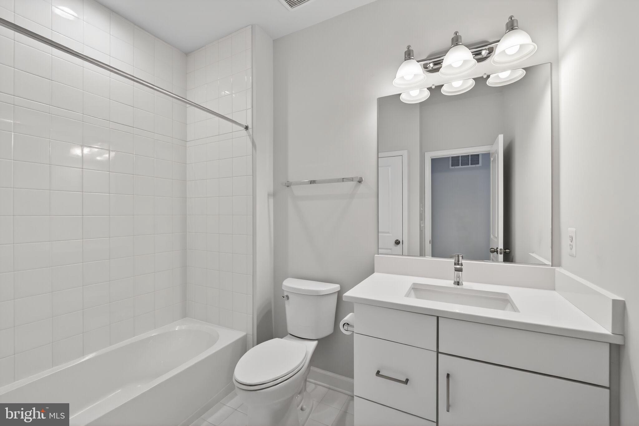 POTOMAC OVERLOOK AT NATIONAL HARBOR - Residential