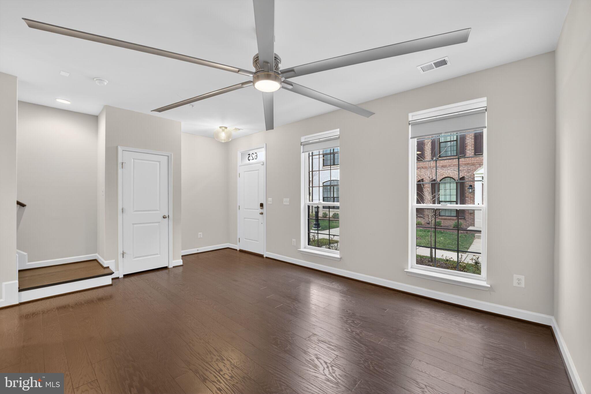 POTOMAC OVERLOOK AT NATIONAL HARBOR - Residential