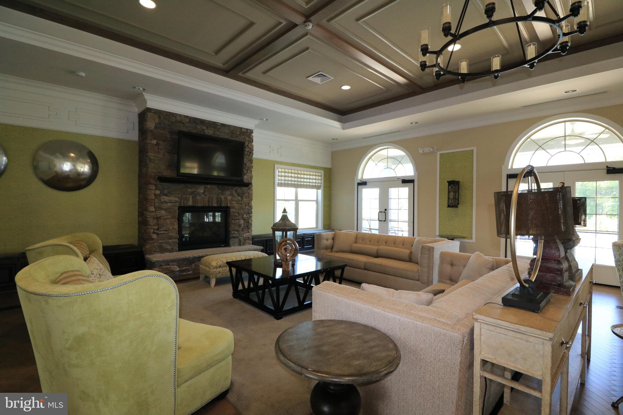 POPLAR RUN - Residential Lease