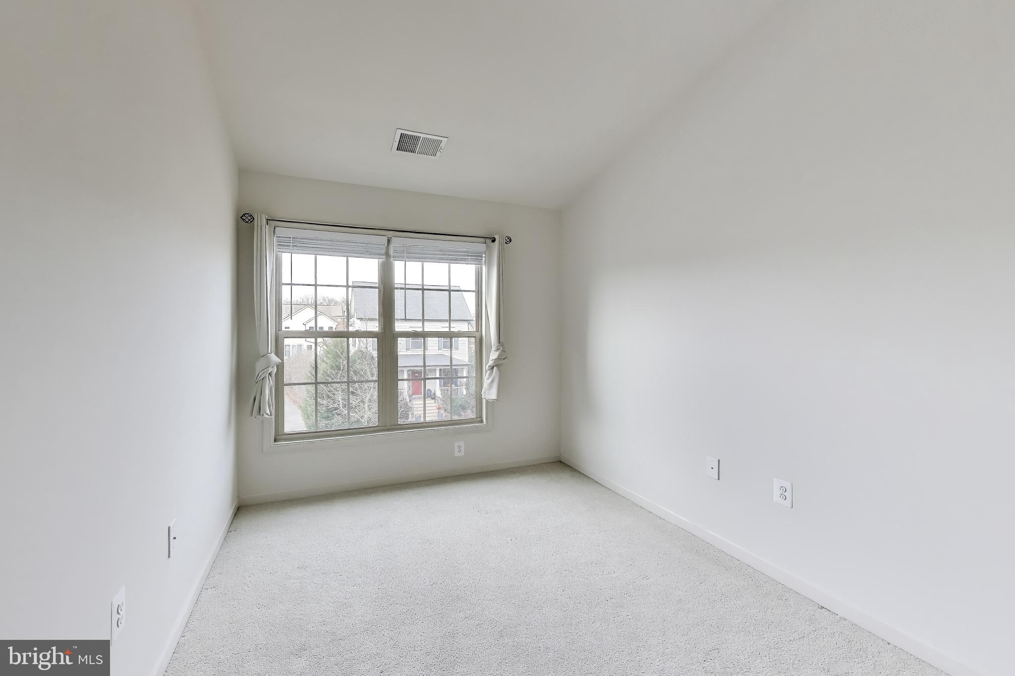 POPLAR RUN - Residential Lease