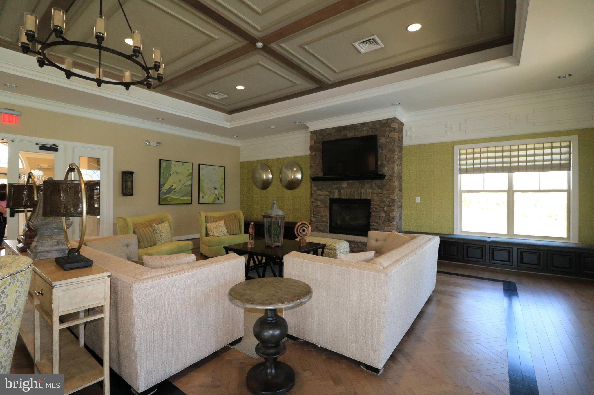 POPLAR RUN - Residential Lease