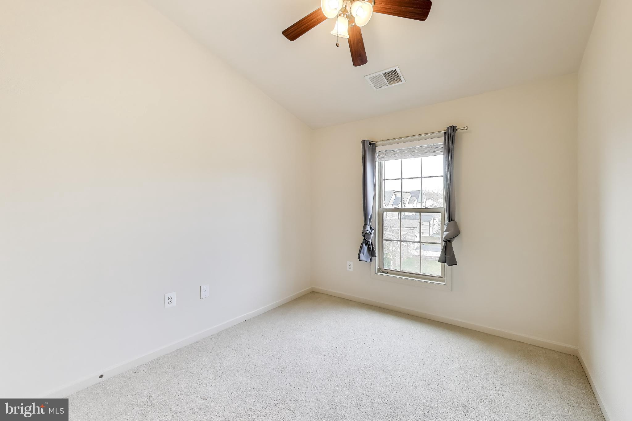 POPLAR RUN - Residential Lease