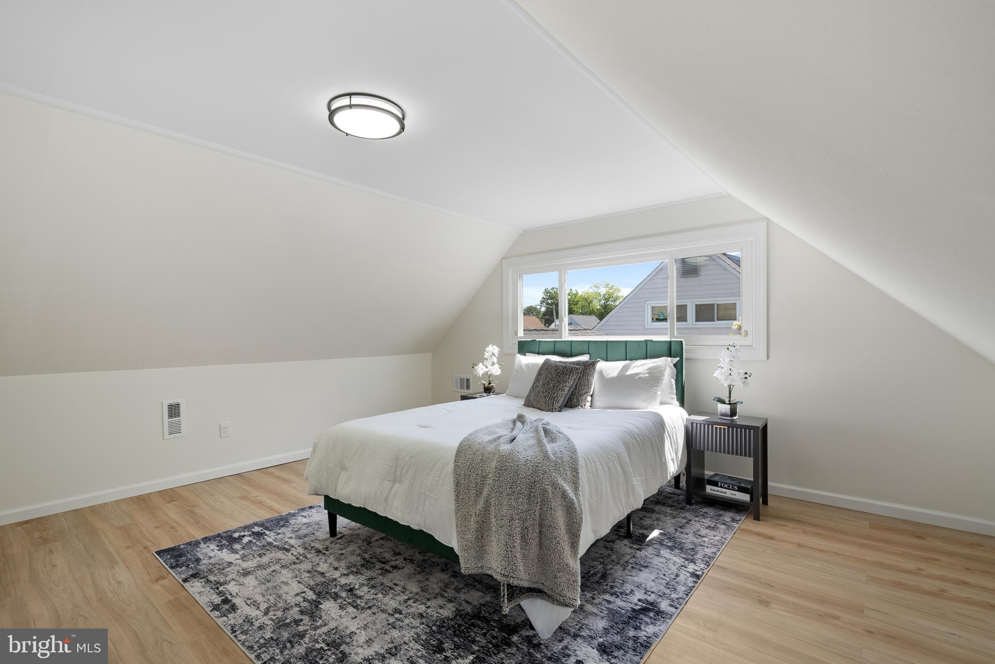 MILL CREEK FALLS - Residential