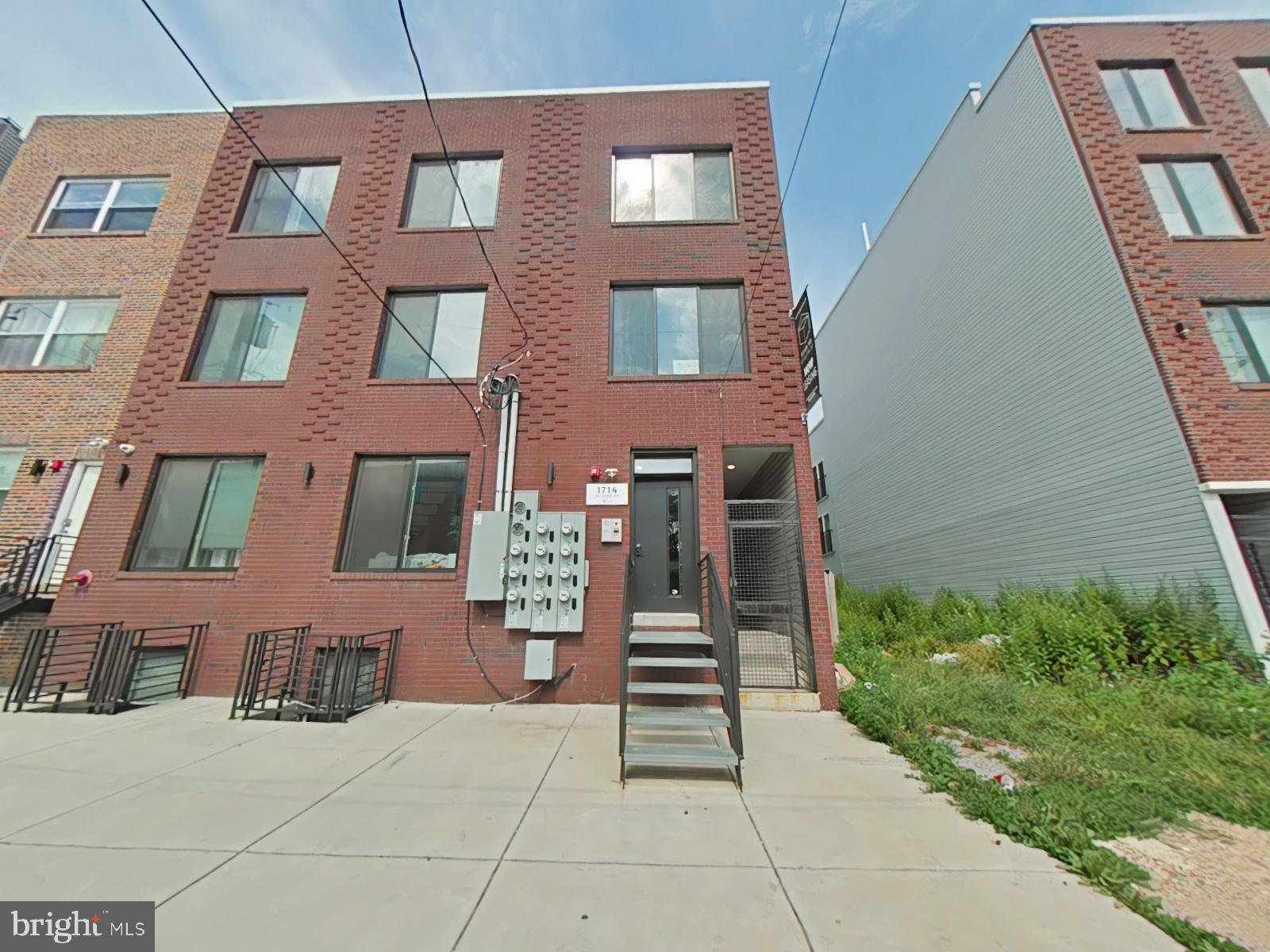 STANTON - Commercial Sale