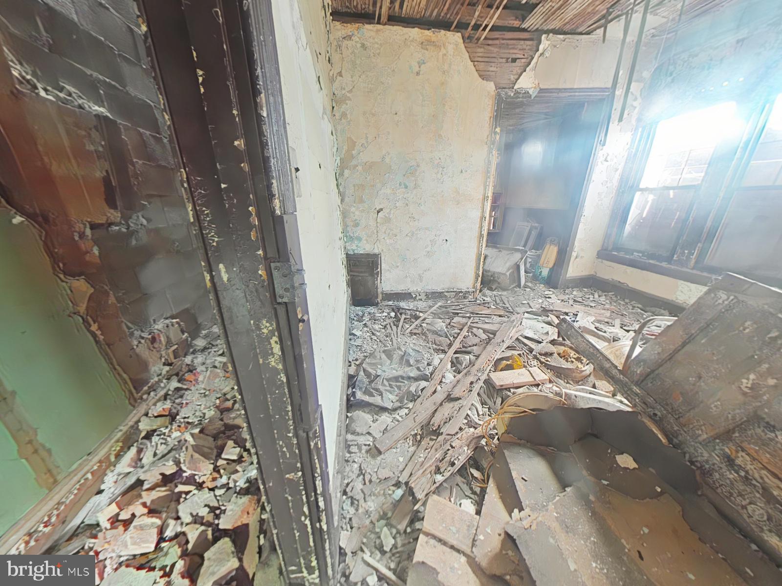 STANTON - Commercial Sale