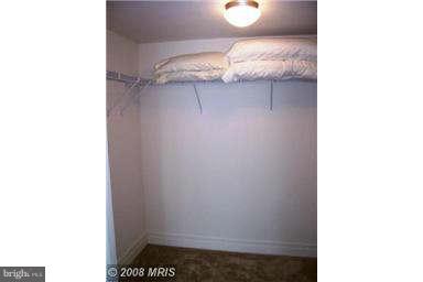 DOWNTOWN - Residential Lease