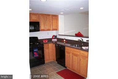 DOWNTOWN - Residential Lease