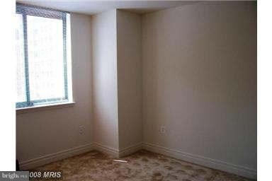 DOWNTOWN - Residential Lease