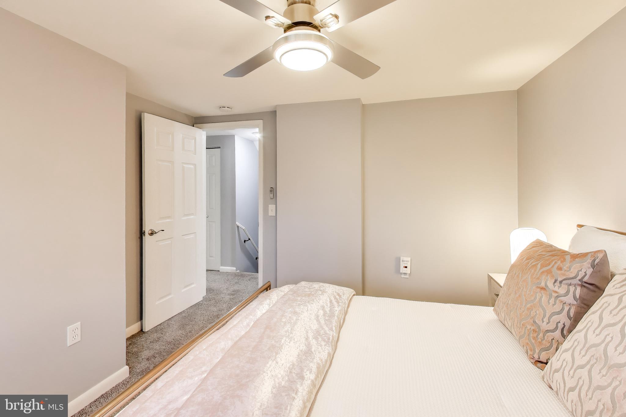 OAKLAND TERRACE - Residential