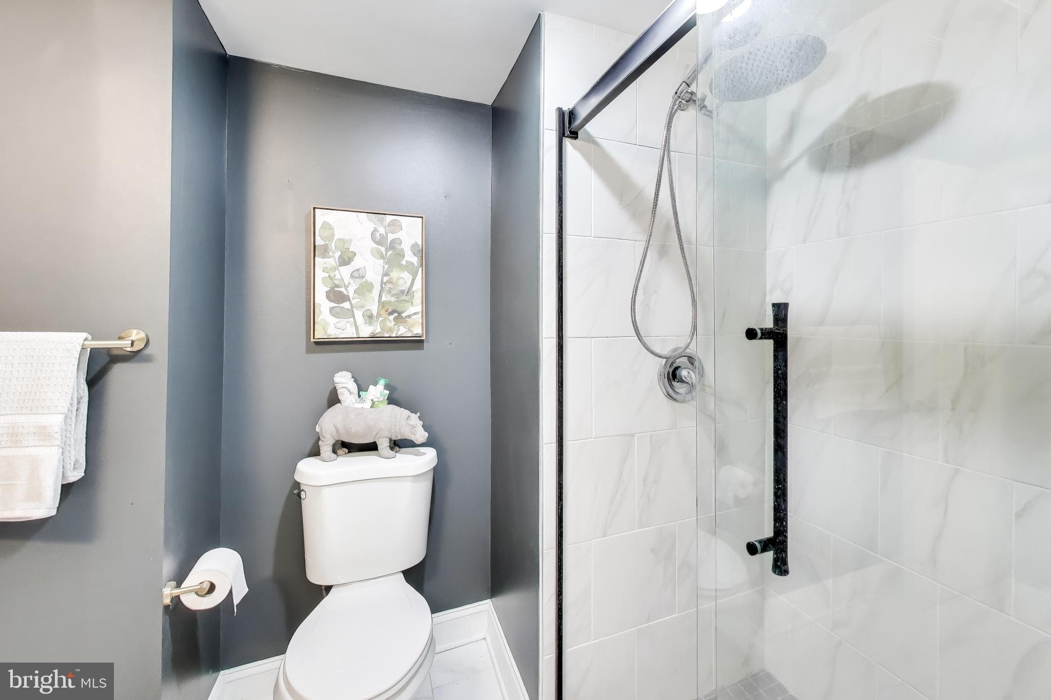 OAKLAND TERRACE - Residential