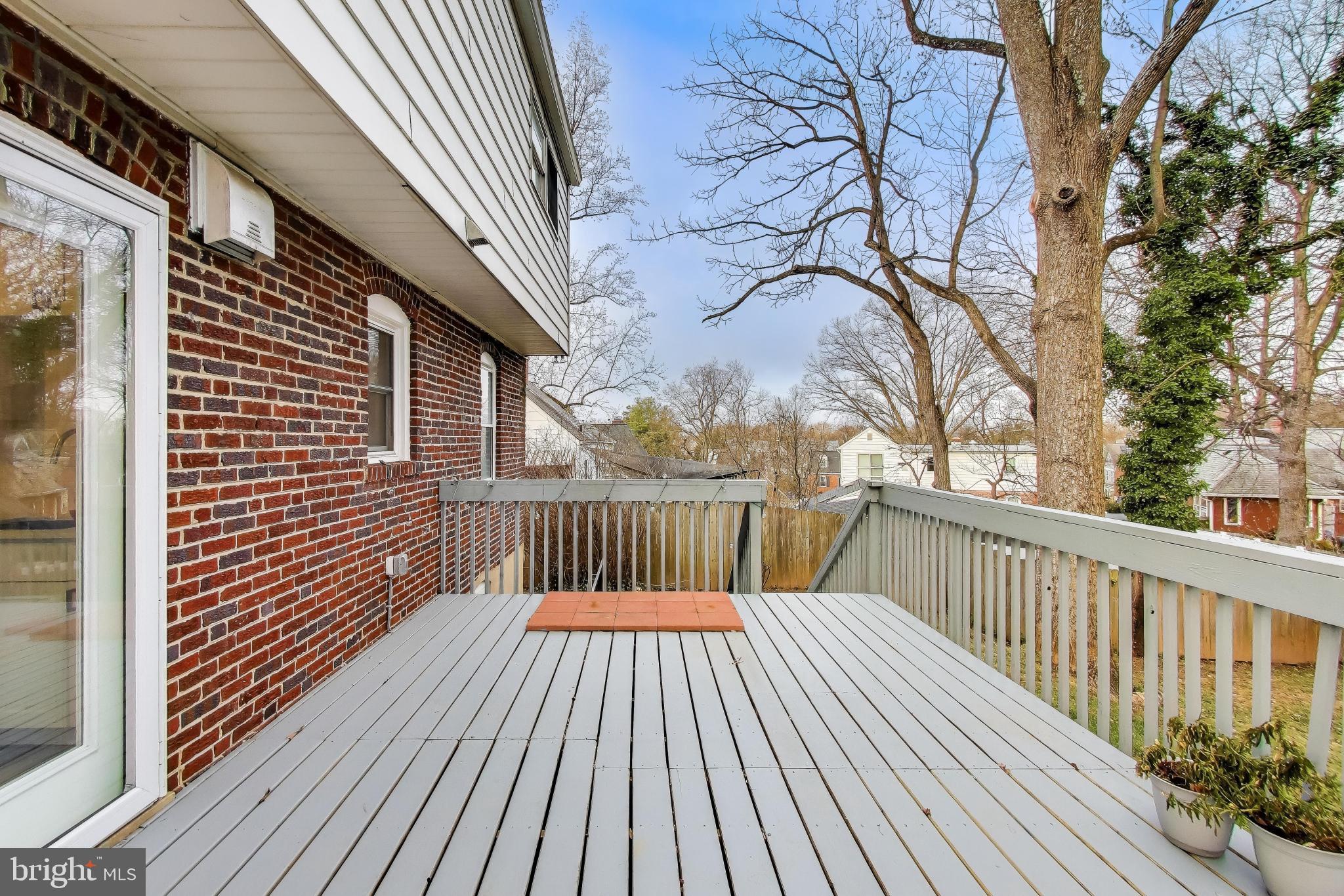 OAKLAND TERRACE - Residential