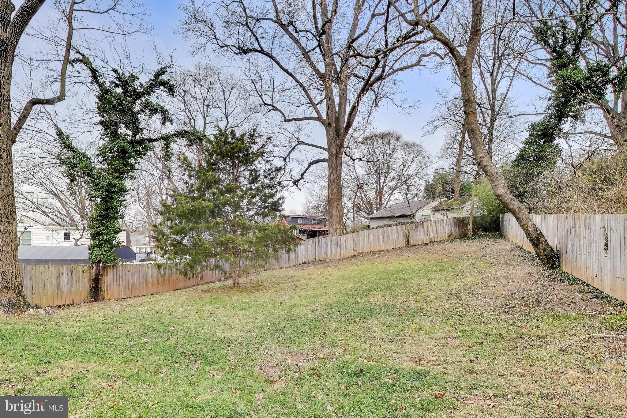 OAKLAND TERRACE - Residential