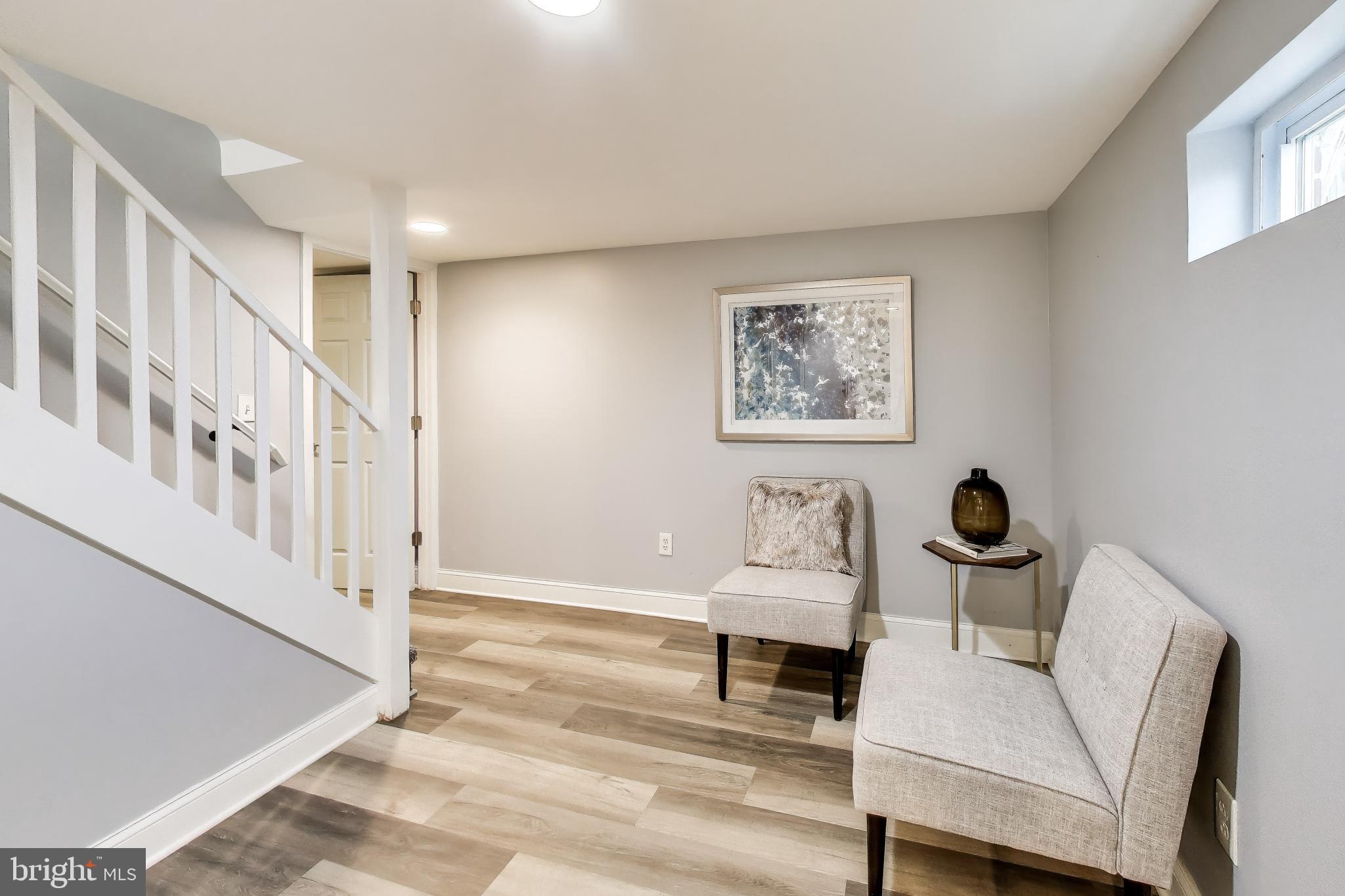 OAKLAND TERRACE - Residential