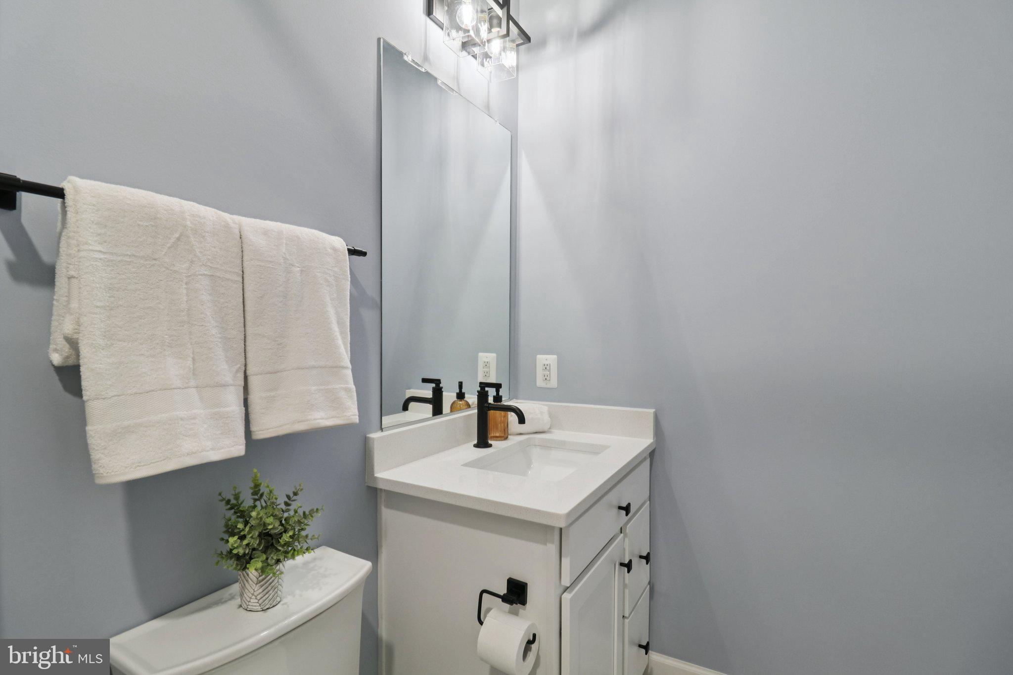 SOUTH LAKE - Residential