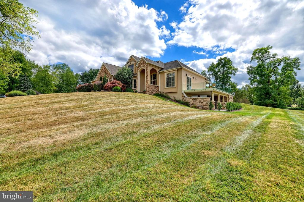 Photo of 86 Aqueduct Road, WASHINGTON CROSSING, PA 18977 (MLS # PABU2107848)