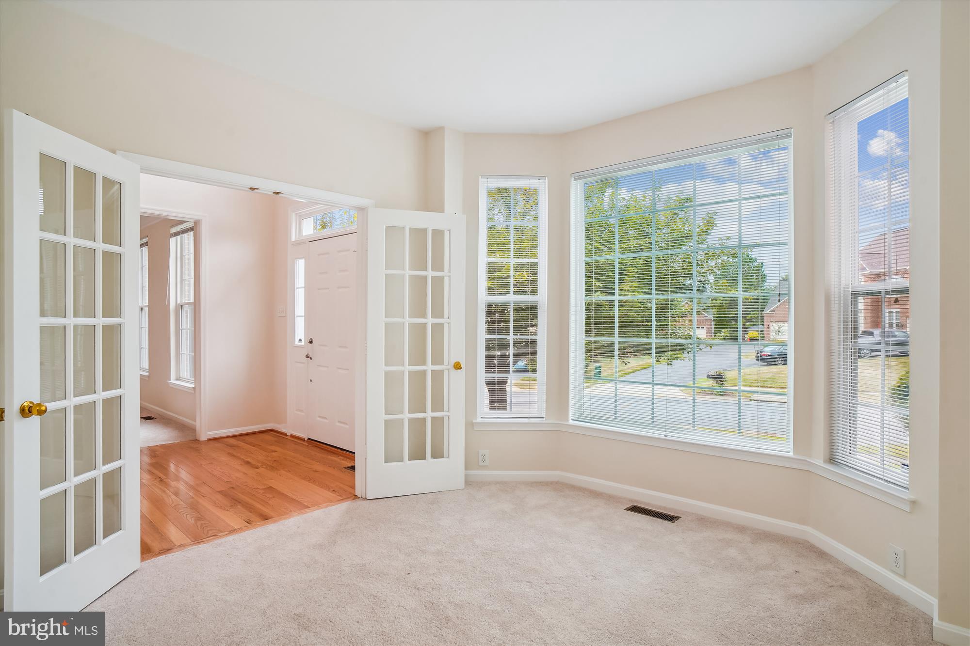 MILESTONE - Residential Lease