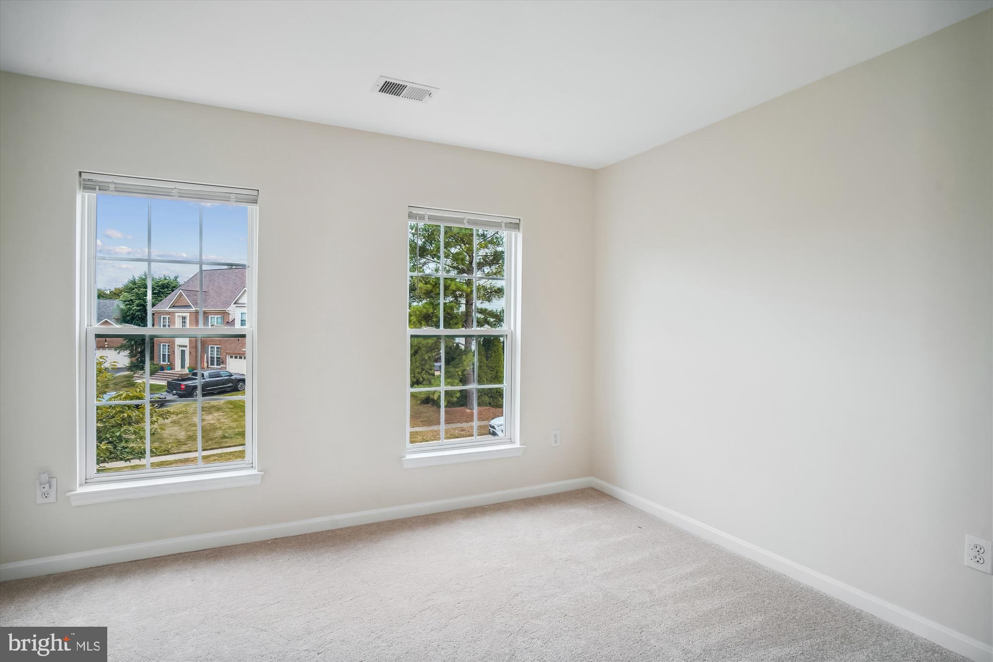 MILESTONE - Residential Lease