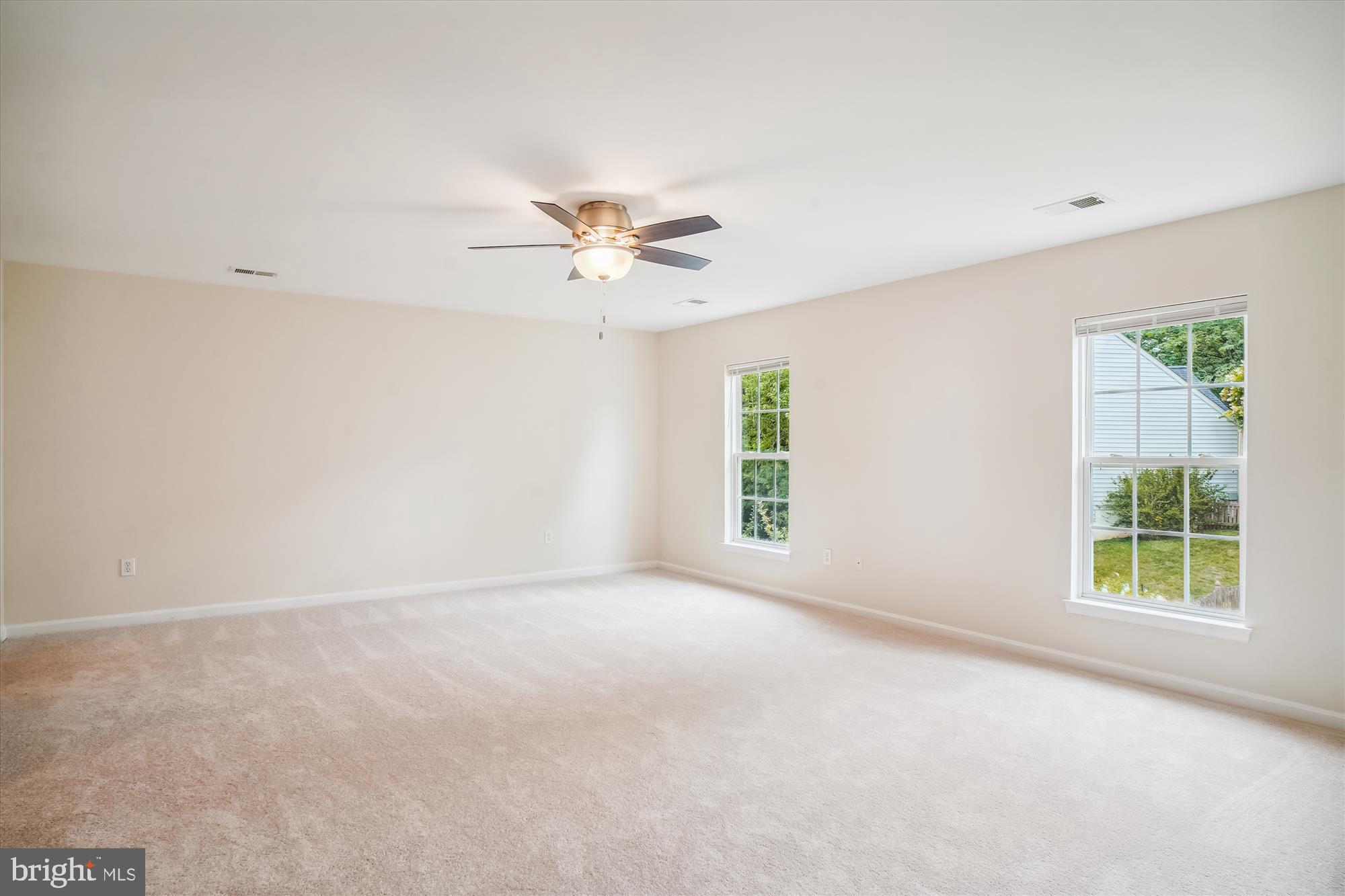 MILESTONE - Residential Lease