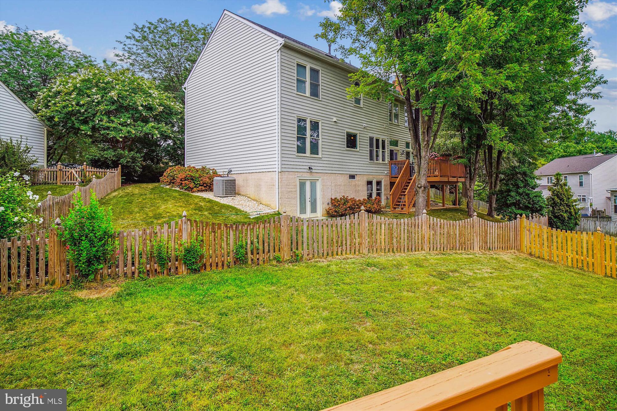 MILESTONE - Residential Lease