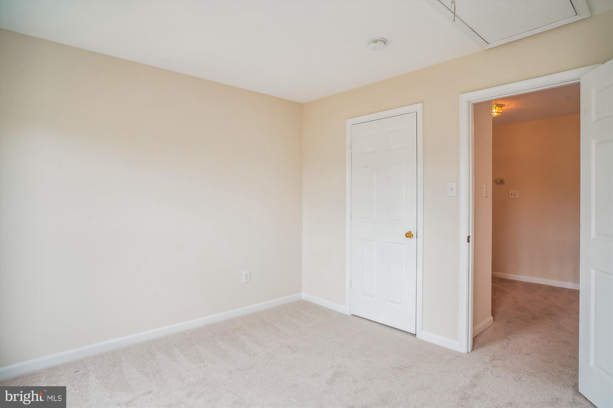 MILESTONE - Residential Lease