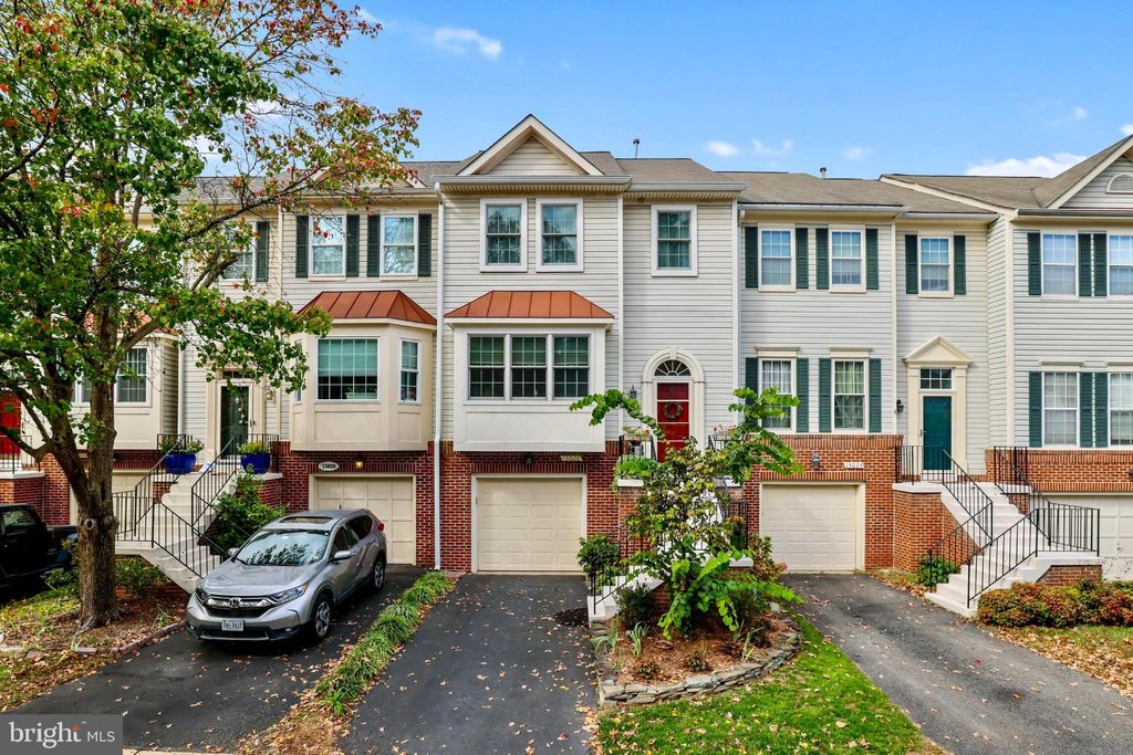 Photo of 13026 Cobble Lane, CLIFTON, VA 20124 (MLS # VAFX2276790)