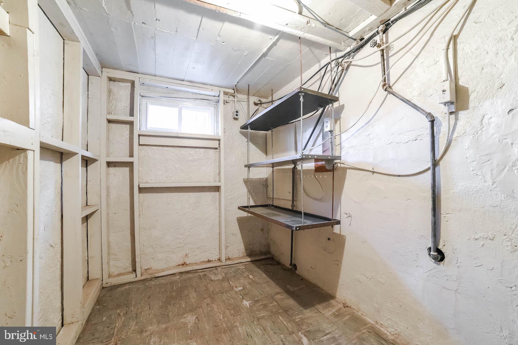 RIGGS MANOR - Residential