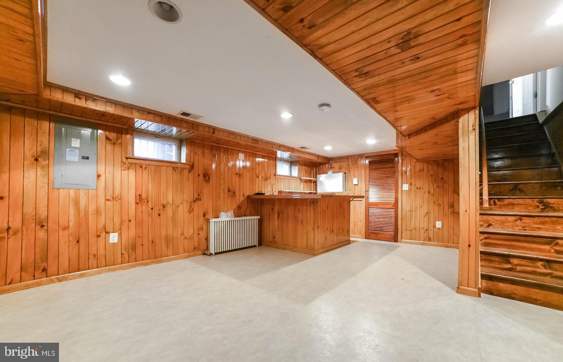 RIGGS MANOR - Residential