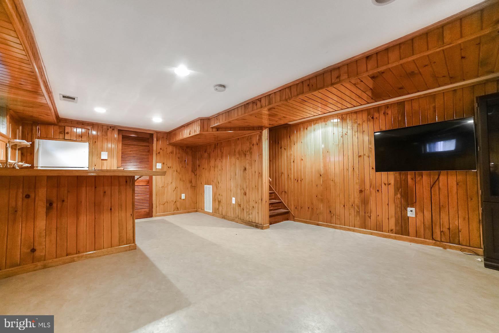 RIGGS MANOR - Residential