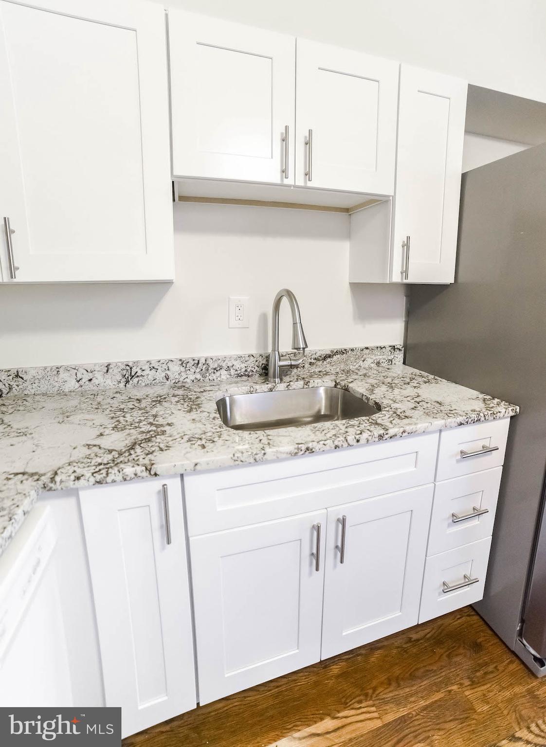 RIGGS MANOR - Residential