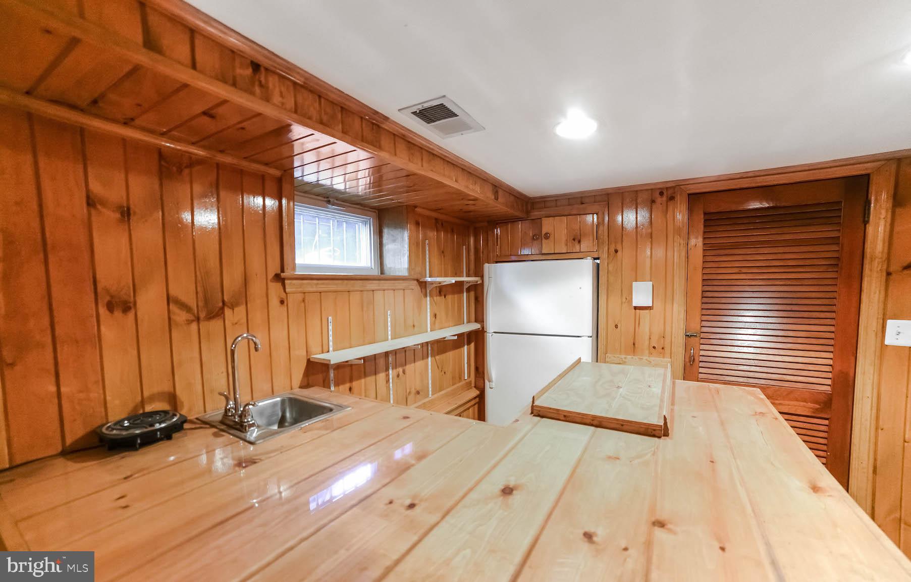 RIGGS MANOR - Residential